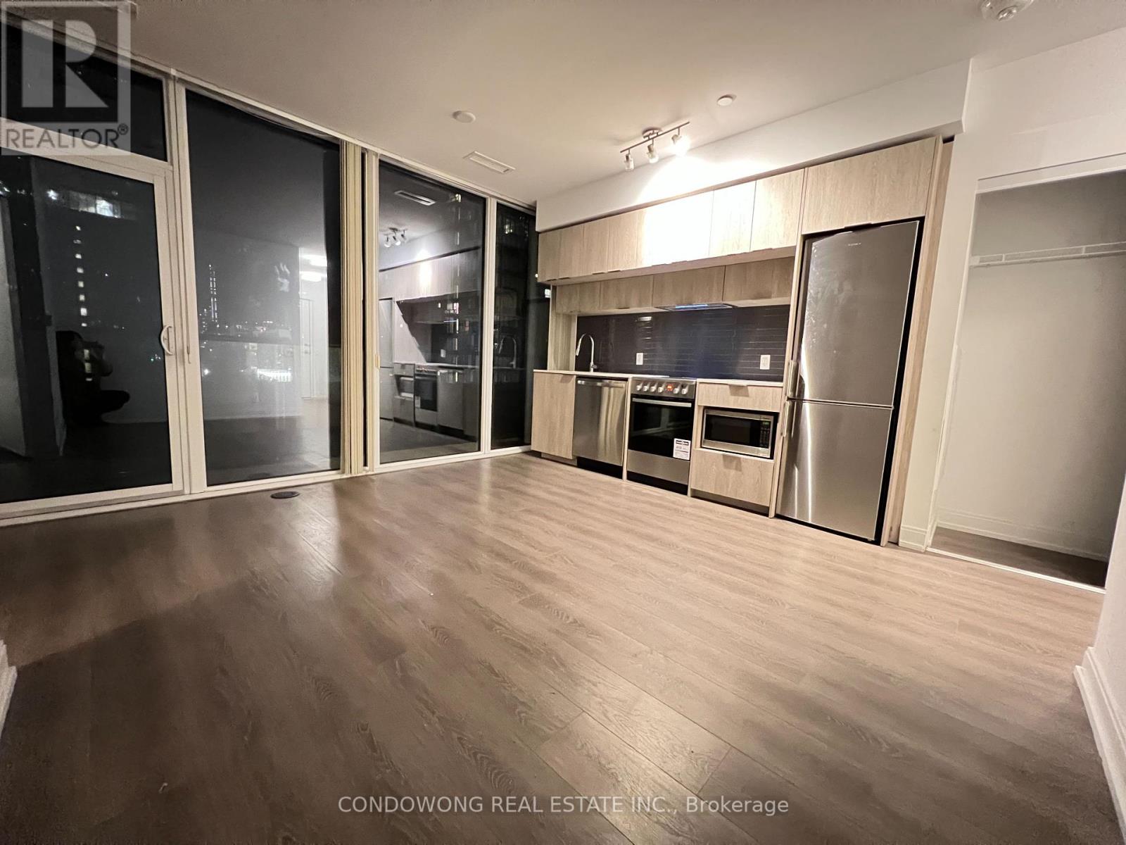 508 - 181 Dundas Street E, Toronto, Ontario  M5A 0N5 - Photo 2 - C12200093