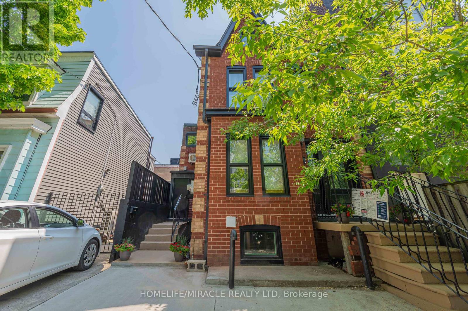 1 GIVINS STREET, Toronto, Ontario