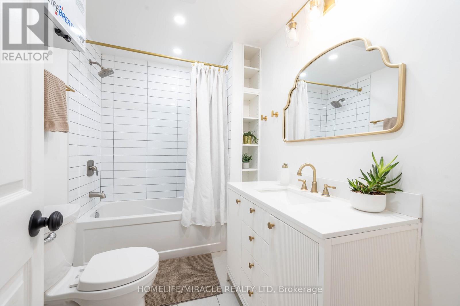 1 Givins Street, Toronto (Trinity-Bellwoods), Ontario  M6J 2X5 - Photo 12 - C12200096