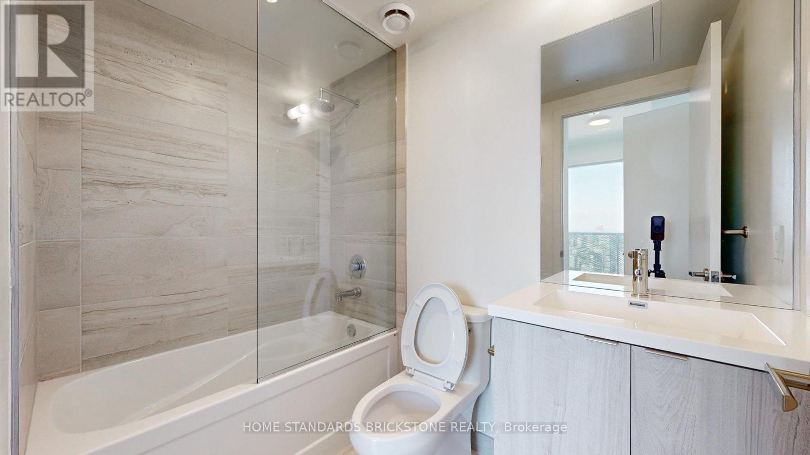 7001 - 138 Downes Street E, Toronto, Ontario  M5E 0E4 - Photo 19 - C12200128