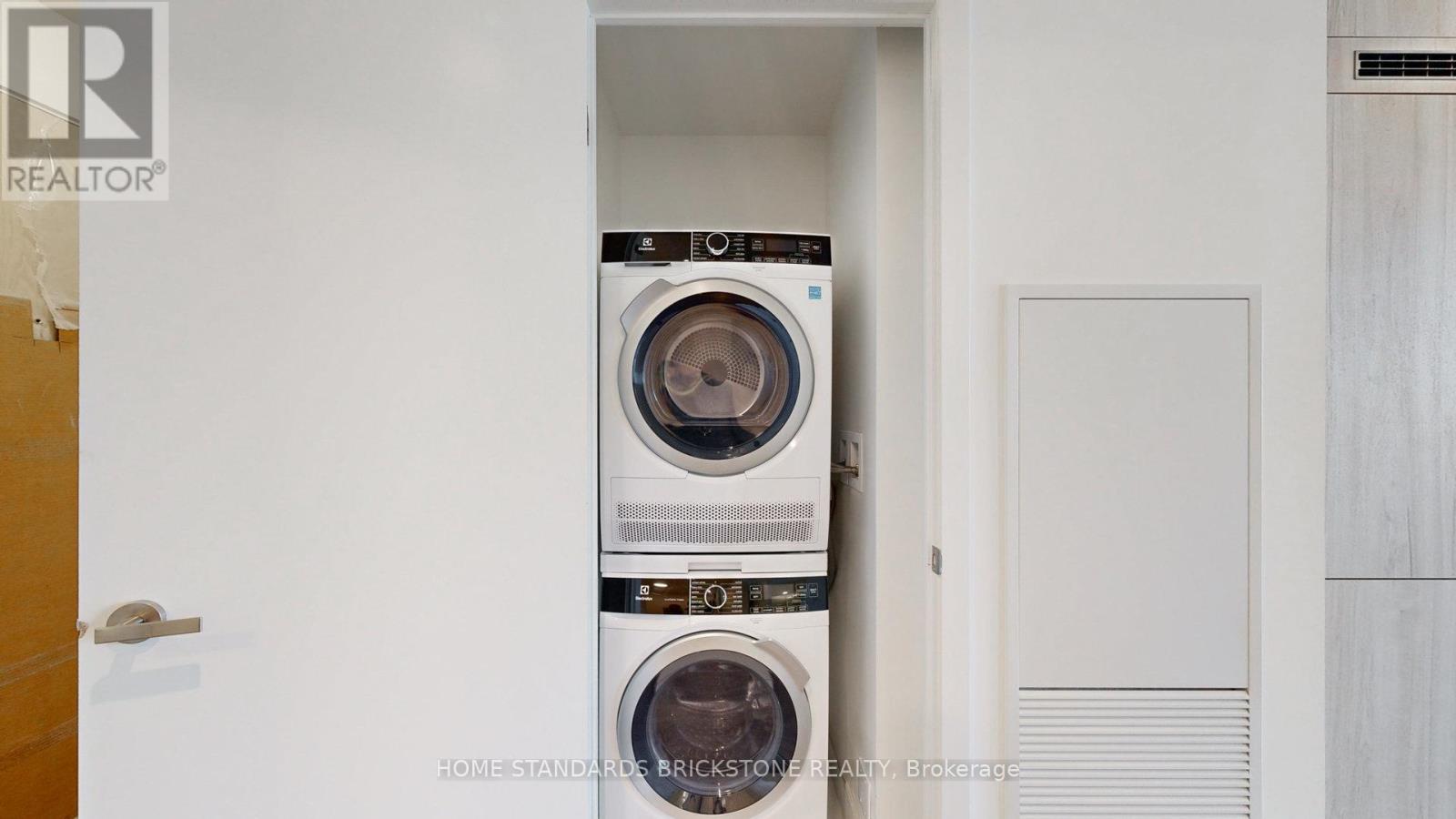 7001 - 138 Downes Street E, Toronto, Ontario  M5E 0E4 - Photo 21 - C12200128