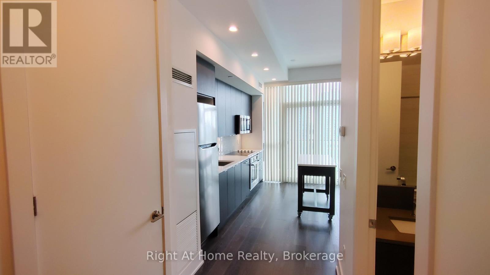 Uph03 - 38 Iannuzzi Street, Toronto, Ontario  M5V 0S2 - Photo 1 - C12200161
