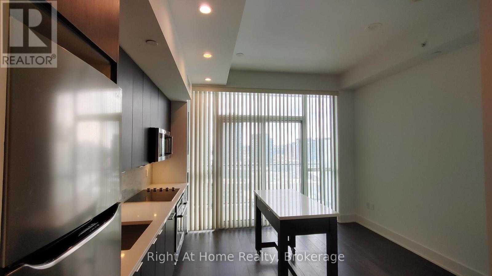 Uph03 - 38 Iannuzzi Street, Toronto, Ontario  M5V 0S2 - Photo 13 - C12200161