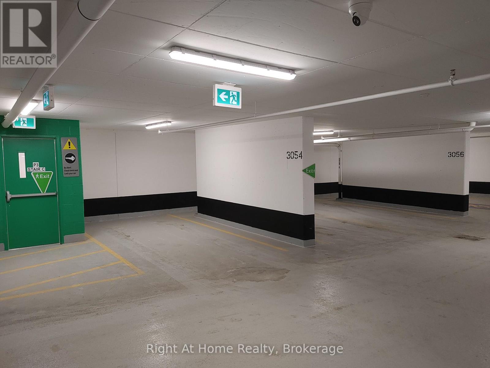 Uph03 - 38 Iannuzzi Street, Toronto, Ontario  M5V 0S2 - Photo 29 - C12200161