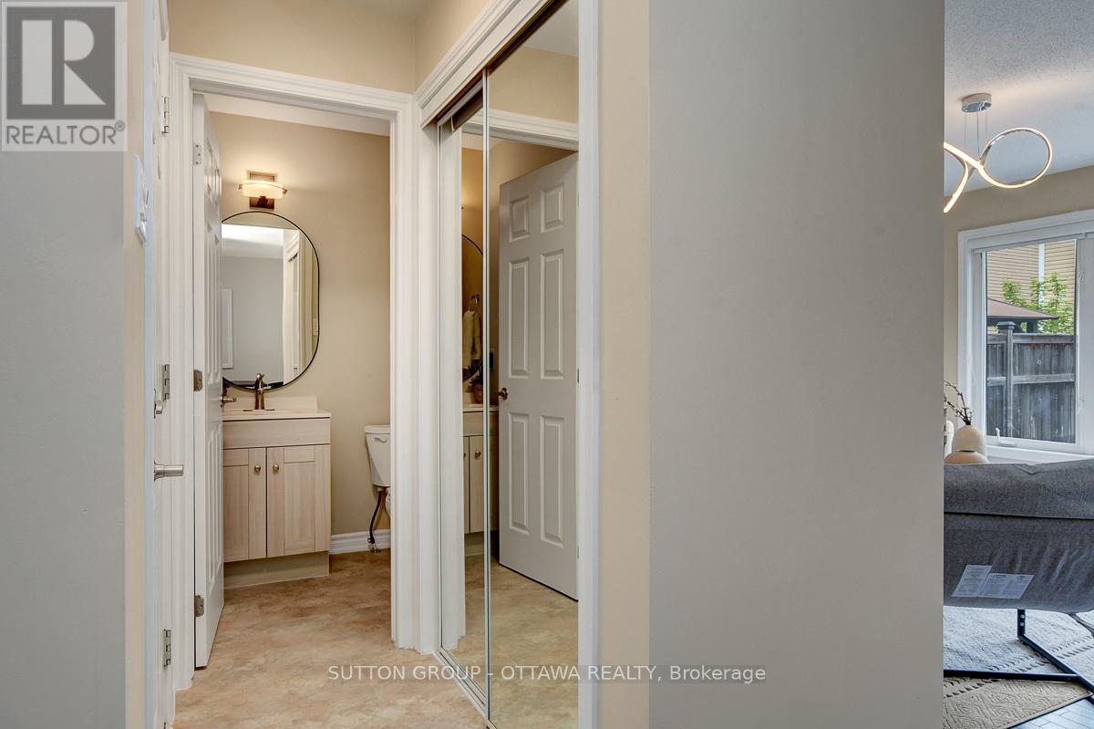 460 Meadowhawk Crescent, Ottawa, Ontario  K2J 5W8 - Photo 19 - X12200174