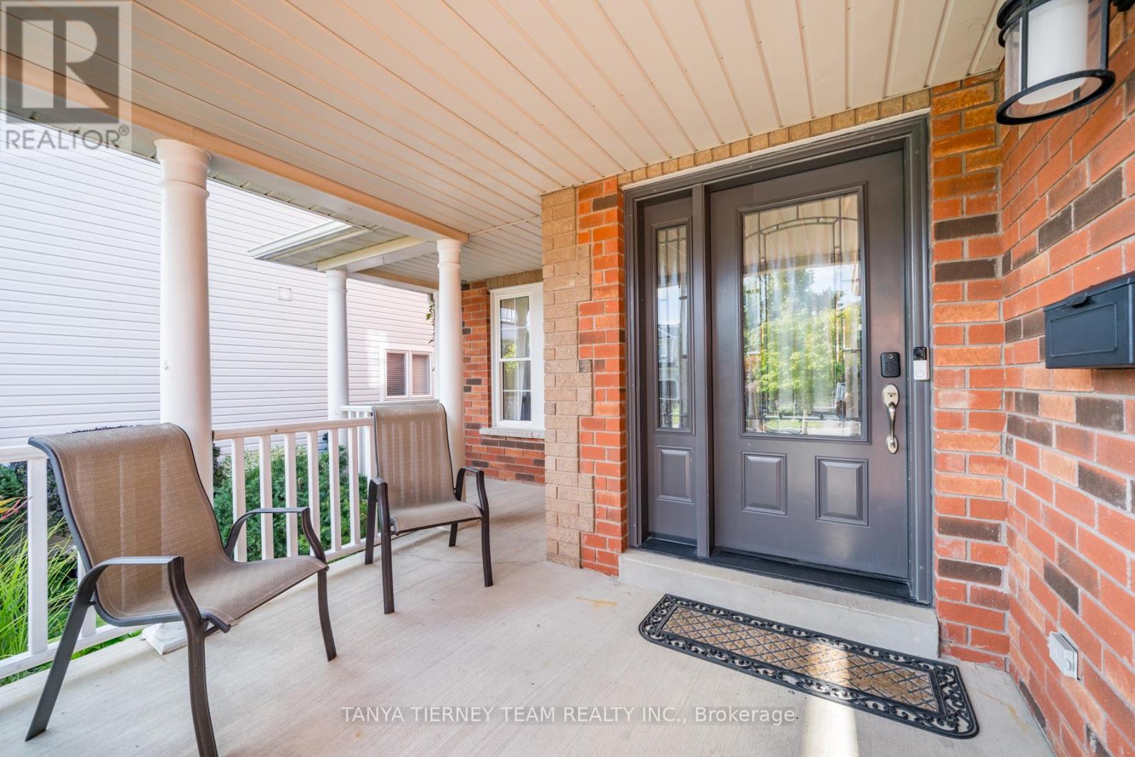8 Nathan Avenue, Whitby (Brooklin), Ontario  L1M 1J3 - Photo 4 - E12199990