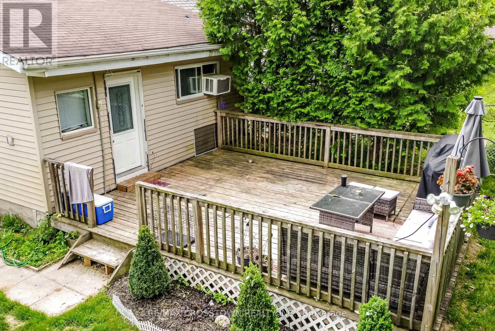97 Elm Street, Essa (Angus), Ontario  L0W 1B0 - Photo 29 - N12200063