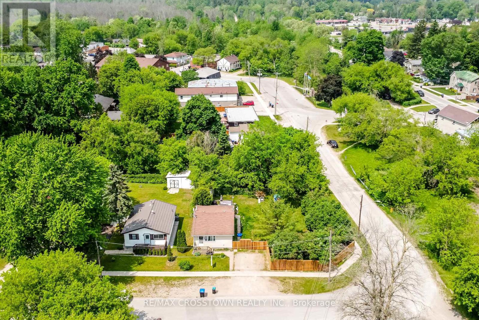 97 Elm Street, Essa (Angus), Ontario  L0W 1B0 - Photo 4 - N12200063