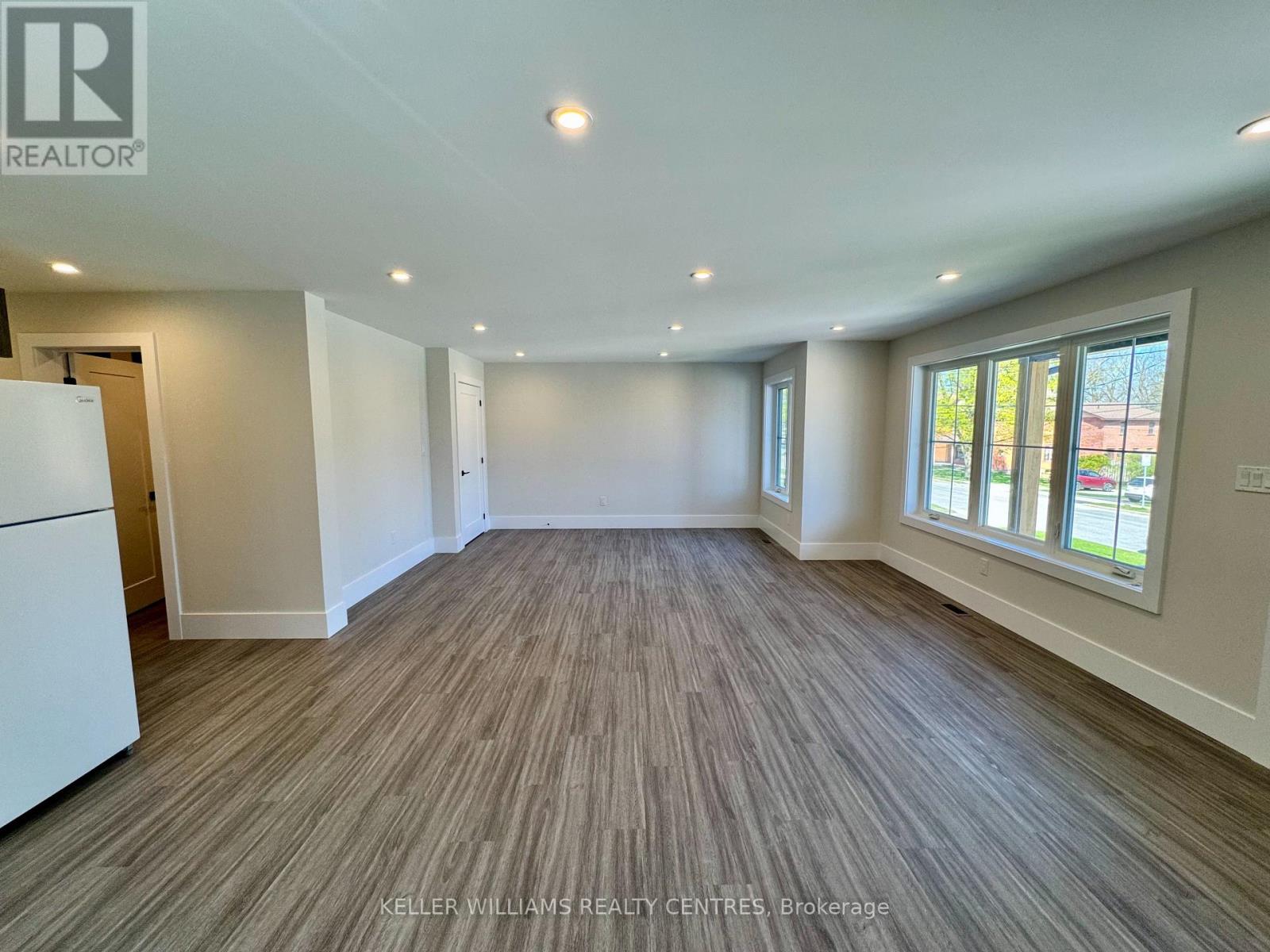Main - 63 Holgate Street, Barrie, Ontario  L4N 2T8 - Photo 10 - S12200083