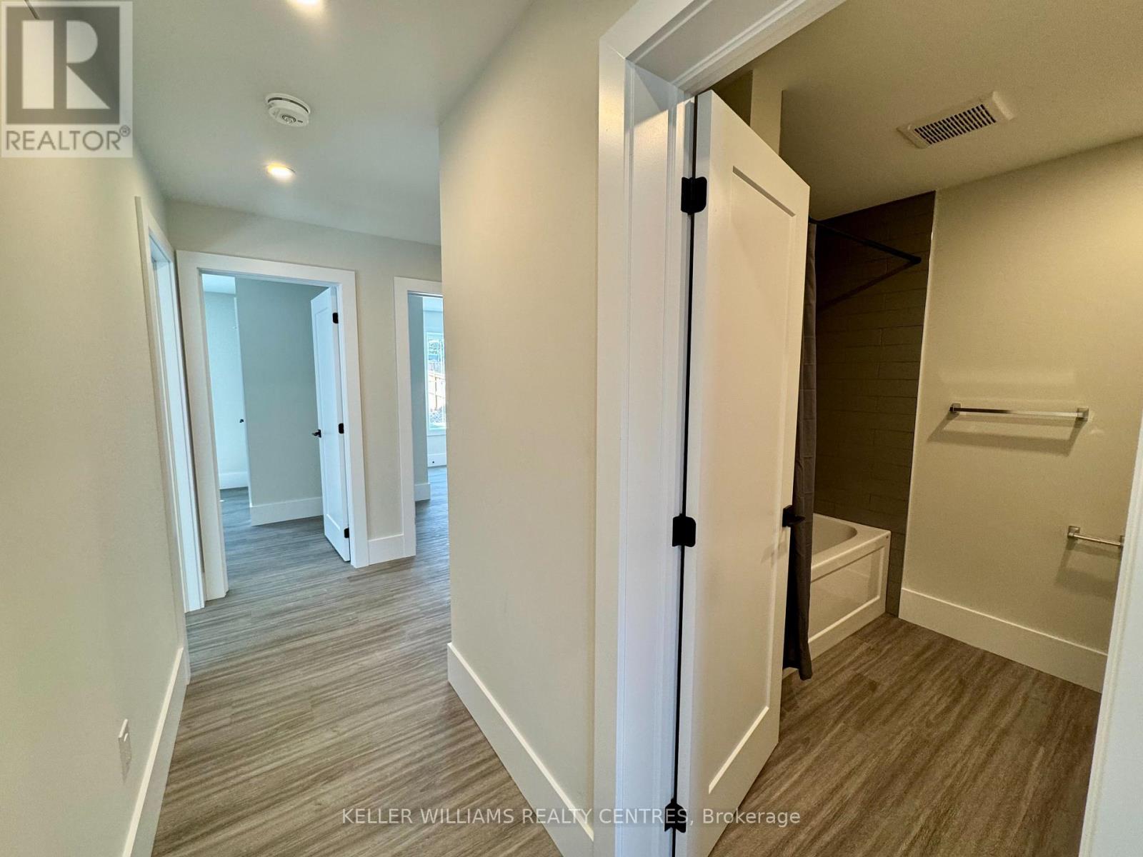 Main - 63 Holgate Street, Barrie, Ontario  L4N 2T8 - Photo 11 - S12200083