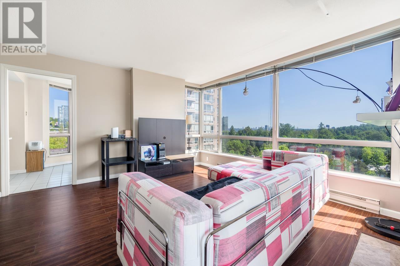 902 9603 Manchester Drive, Burnaby, British Columbia  V3N 4Y7 - Photo 2 - R3011226