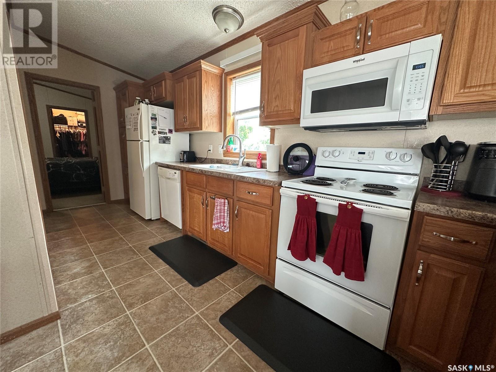109 1st Avenue Sw, Weyburn, Saskatchewan  S4H 2H9 - Photo 15 - SK008424