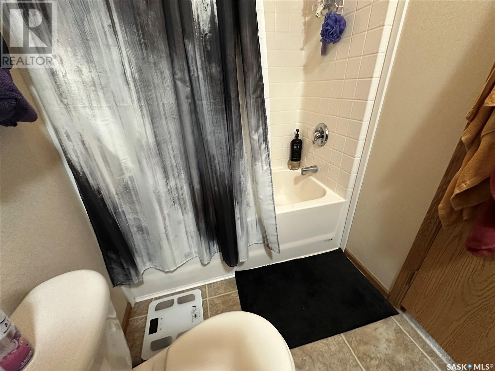 109 1st Avenue Sw, Weyburn, Saskatchewan  S4H 2H9 - Photo 28 - SK008424