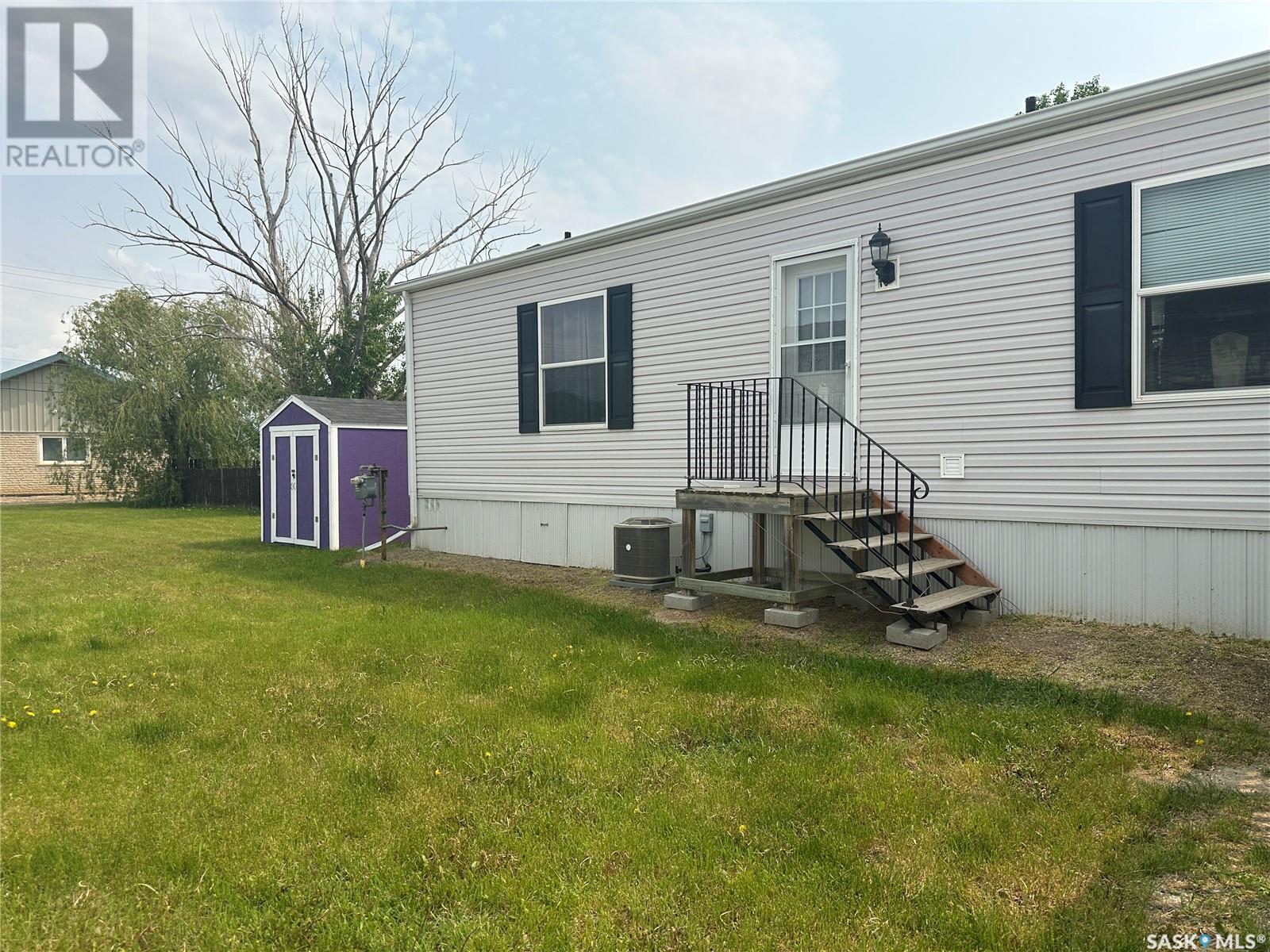 109 1st Avenue Sw, Weyburn, Saskatchewan  S4H 2H9 - Photo 30 - SK008424