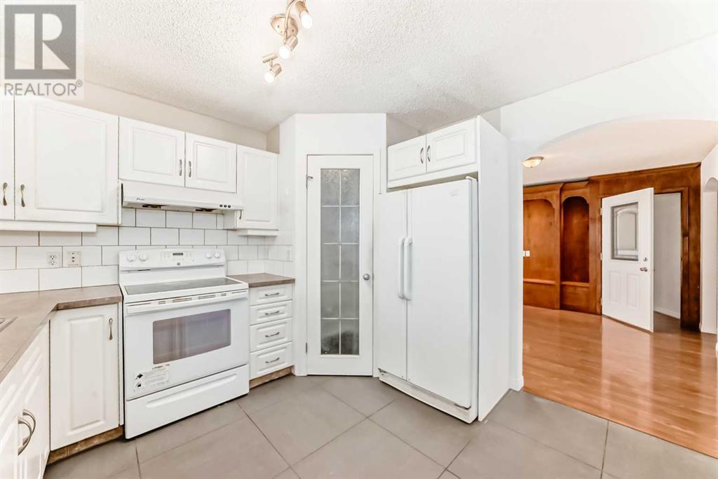 Property at 180 Covemeadow Road NE image 5