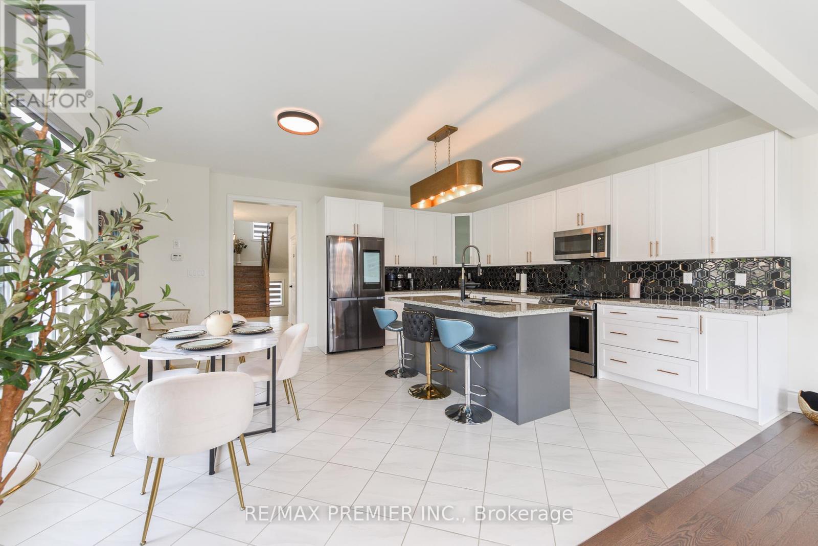 215 Hayrake Street, Brampton, Ontario  L6Z 0A2 - Photo 17 - W12199963