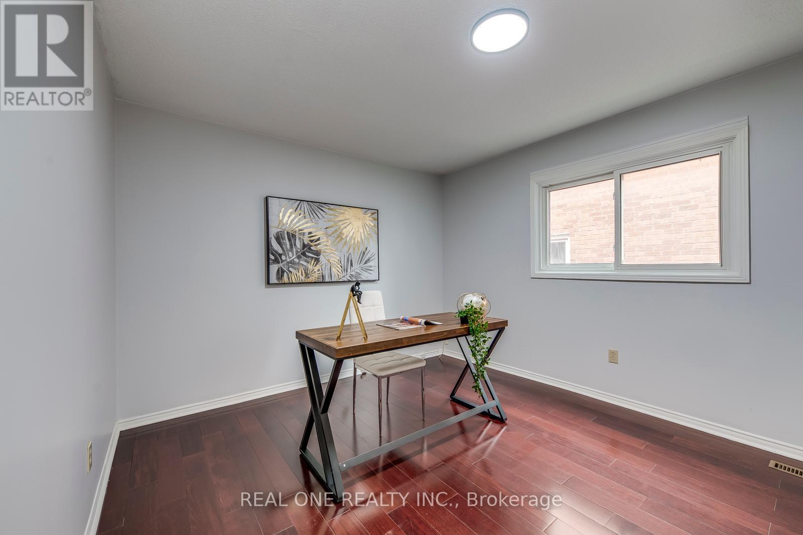 403 Glenashton Drive, Oakville, Ontario  L6H 4V7 - Photo 20 - W12199992