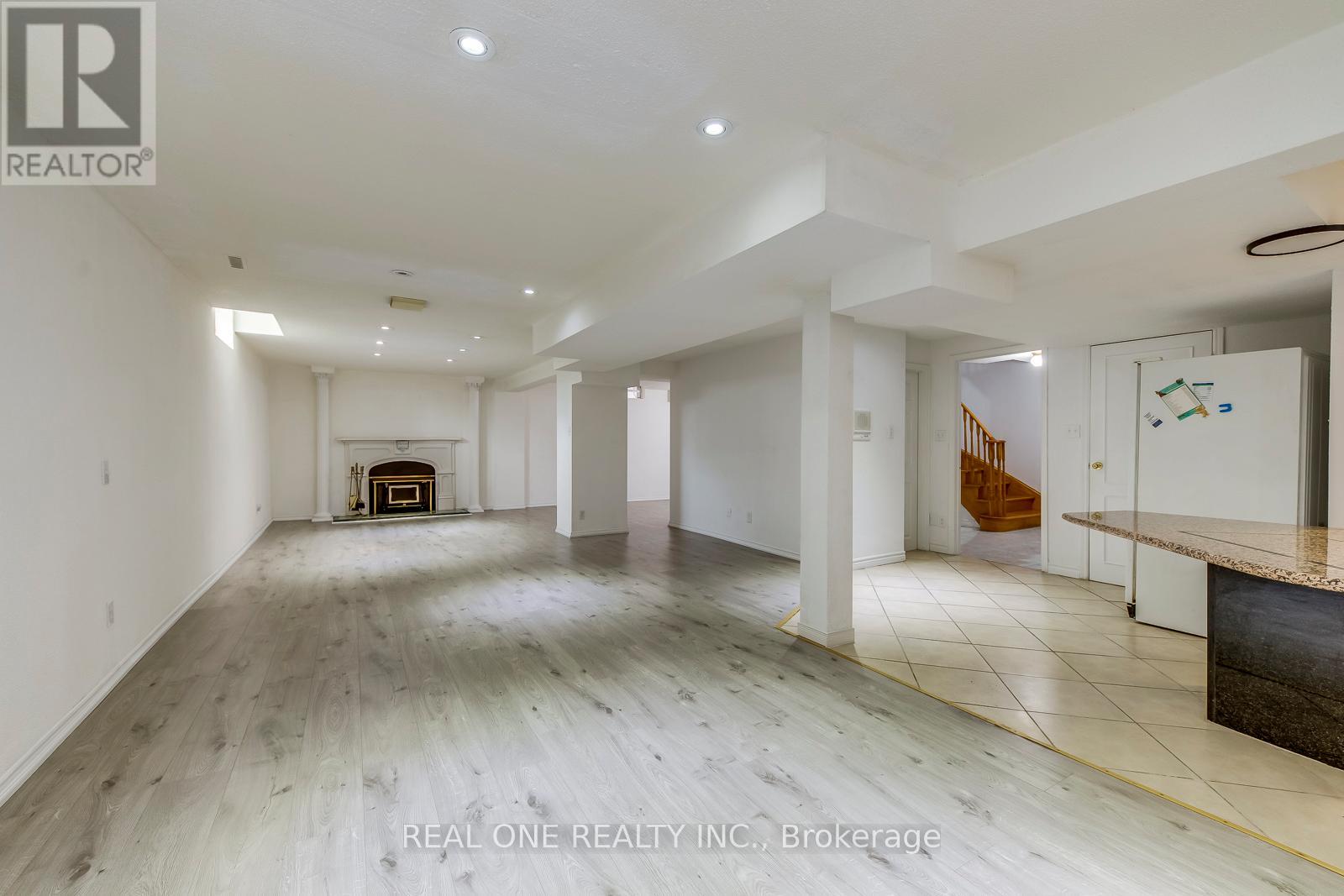 403 Glenashton Drive, Oakville, Ontario  L6H 4V7 - Photo 40 - W12199992