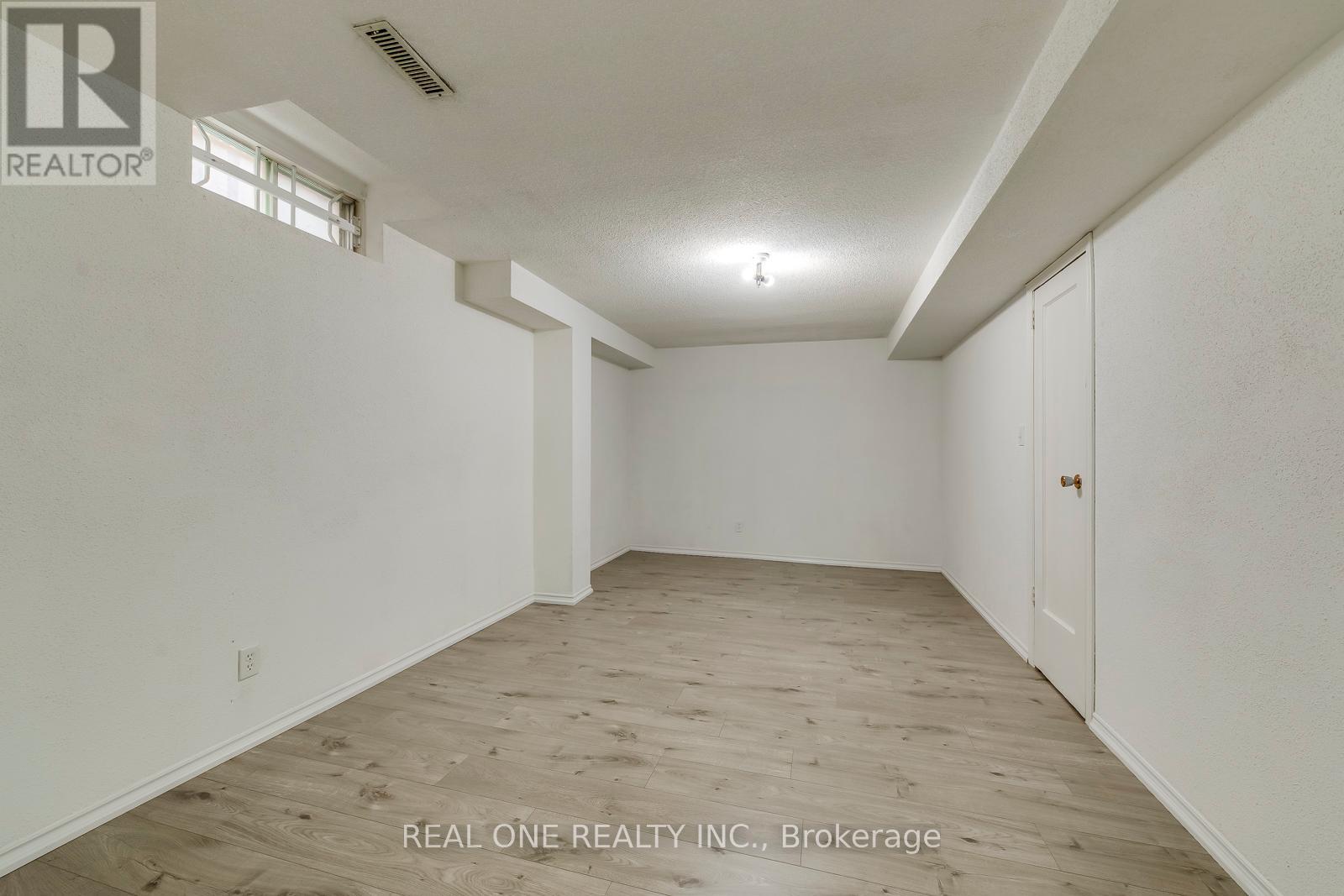 403 Glenashton Drive, Oakville (Wc Wedgewood Creek), Ontario  L6H 4V7 - Photo 42 - W12199992