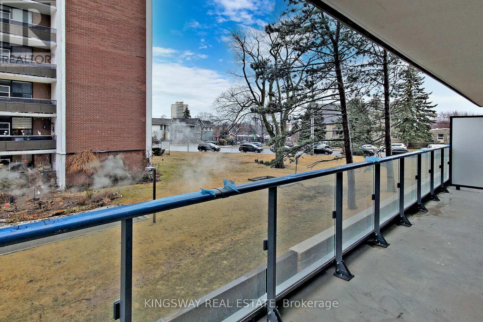 203 - 21 Park Street E, Mississauga, Ontario  L5G 1L7 - Photo 19 - W12200027