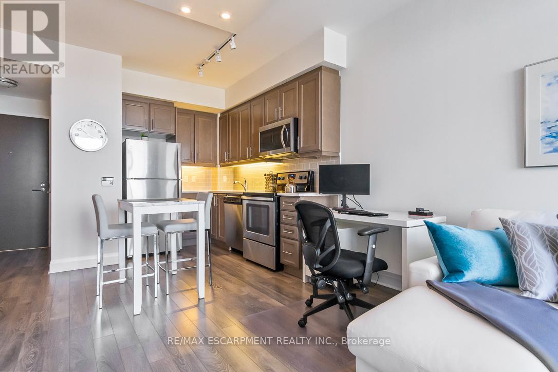 1608 - 15 Zorra Street, Toronto, Ontario  M8Z 0C1 - Photo 13 - W12200032