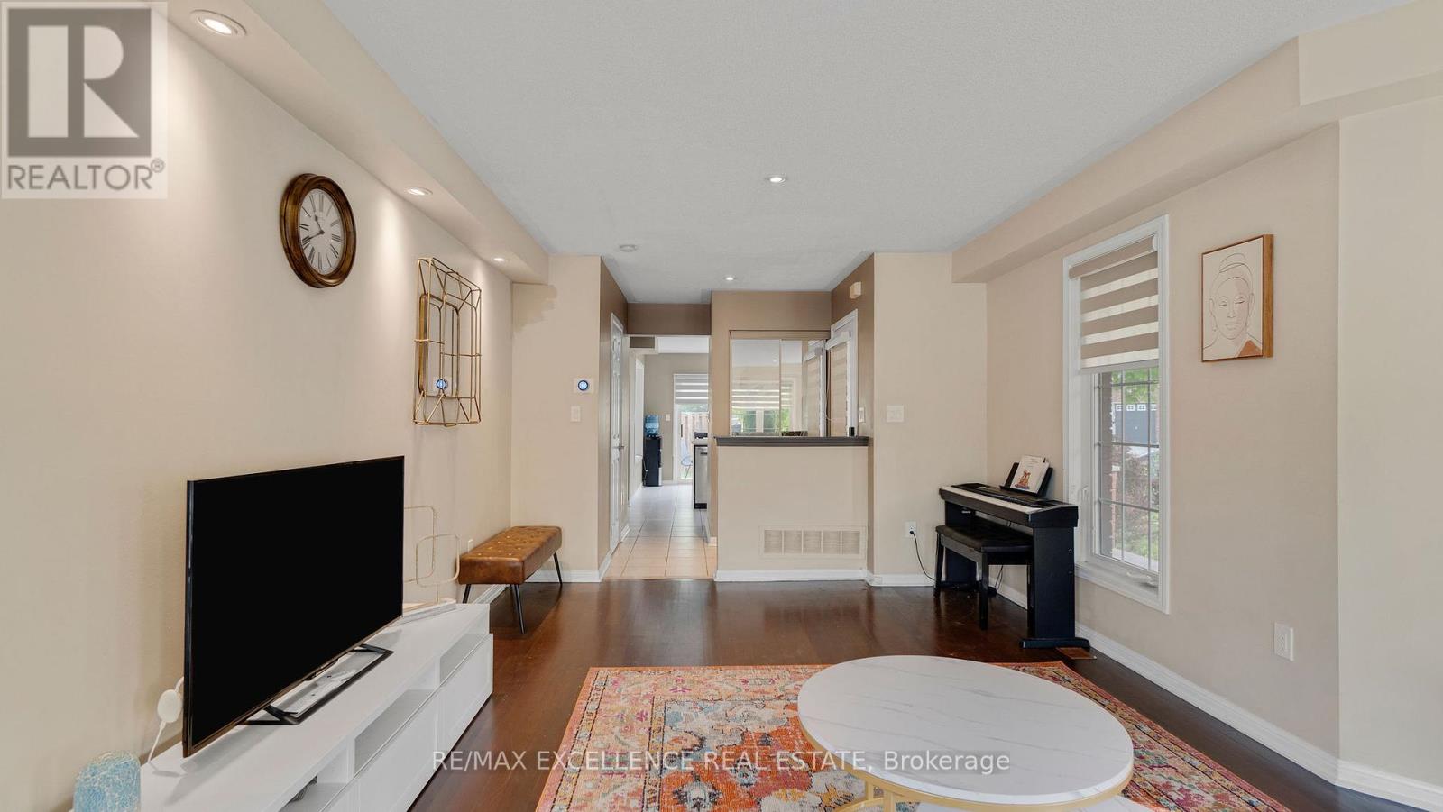 2220 Amberglen Court, Oakville, Ontario  L6M 4W8 - Photo 14 - W12200044