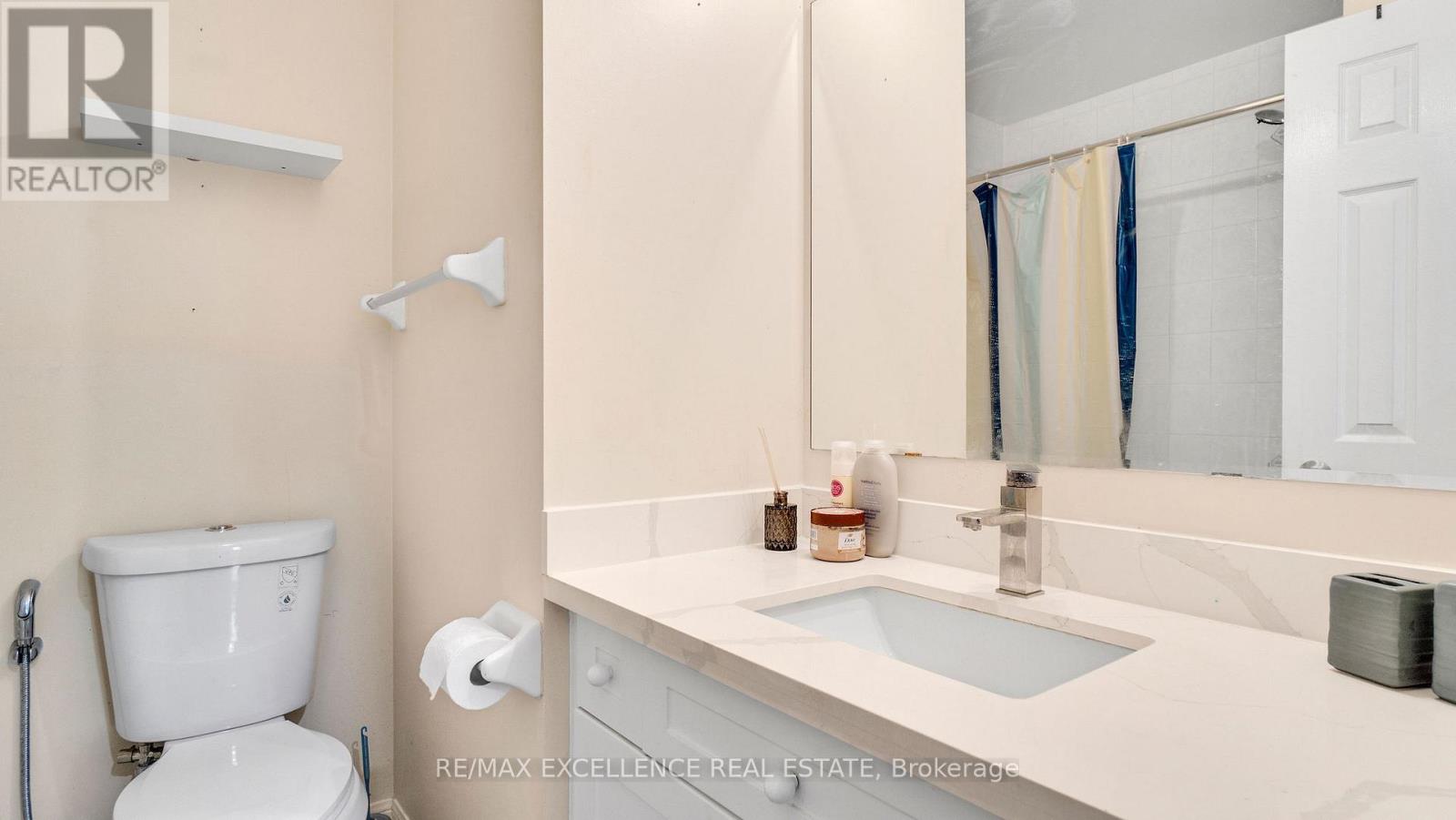 2220 Amberglen Court, Oakville, Ontario  L6M 4W8 - Photo 32 - W12200044