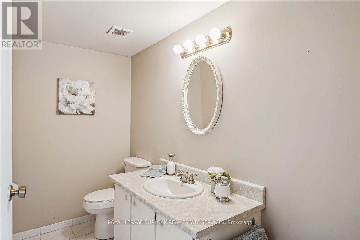 206 - 700 Dynes Road, Burlington, Ontario  L7N 3M2 - Photo 16 - W12200052