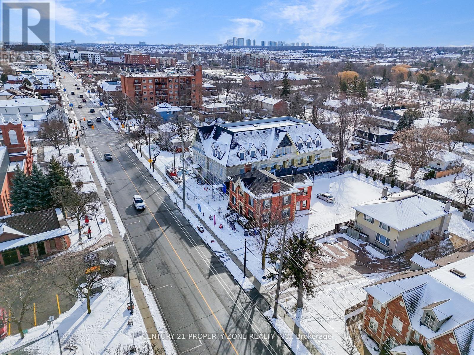 62 Queen Street S, Mississauga (Streetsville), Ontario  L5M 1K4 - Photo 6 - W12200115