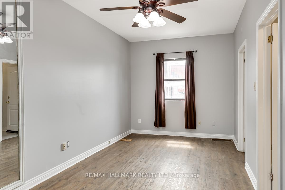 12 Snider Avenue, Toronto (Briar Hill-Belgravia), Ontario  M6E 4R9 - Photo 13 - W12200136