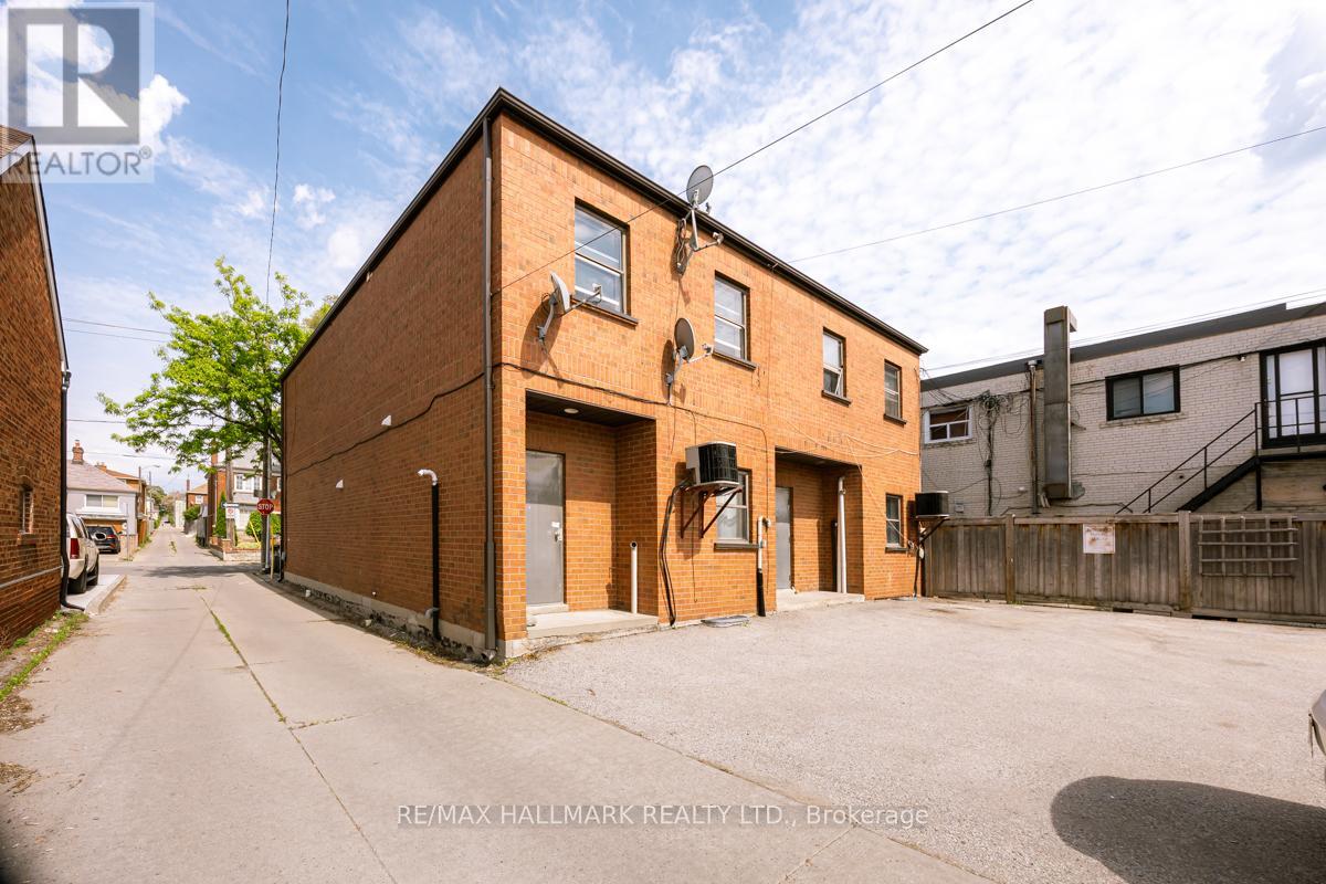 12 Snider Avenue, Toronto (Briar Hill-Belgravia), Ontario  M6E 4R9 - Photo 28 - W12200136