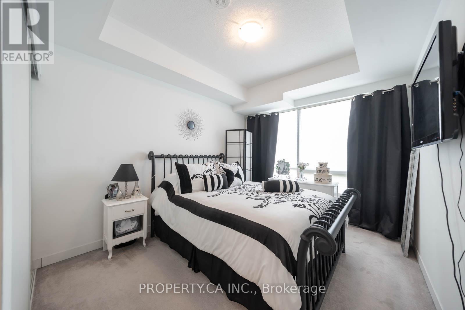 704 - 840 Queens Plate Drive, Toronto (West Humber-Clairville), Ontario  M9W 0E7 - Photo 11 - W12200143