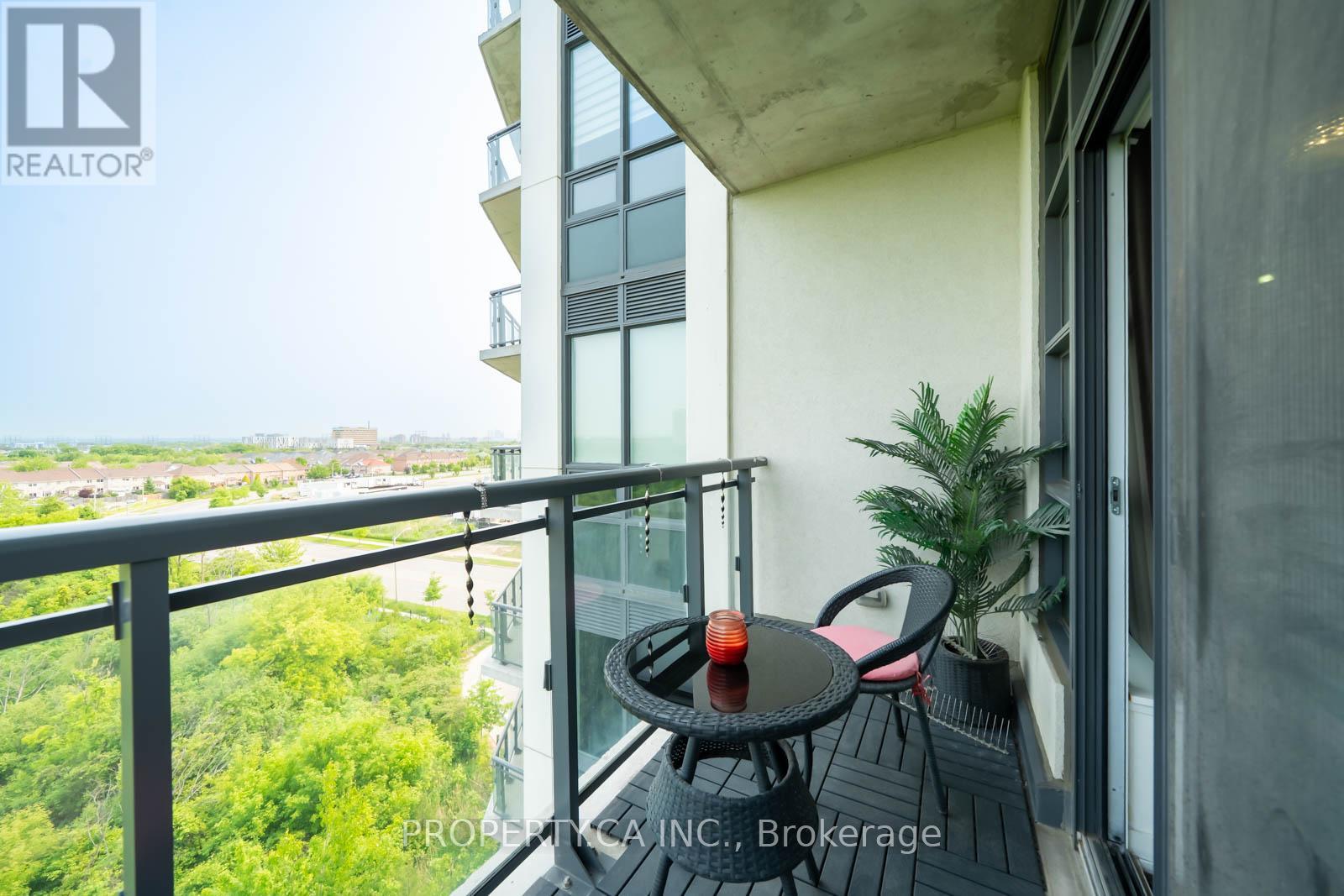 704 - 840 Queens Plate Drive, Toronto, Ontario  M9W 0E7 - Photo 18 - W12200143