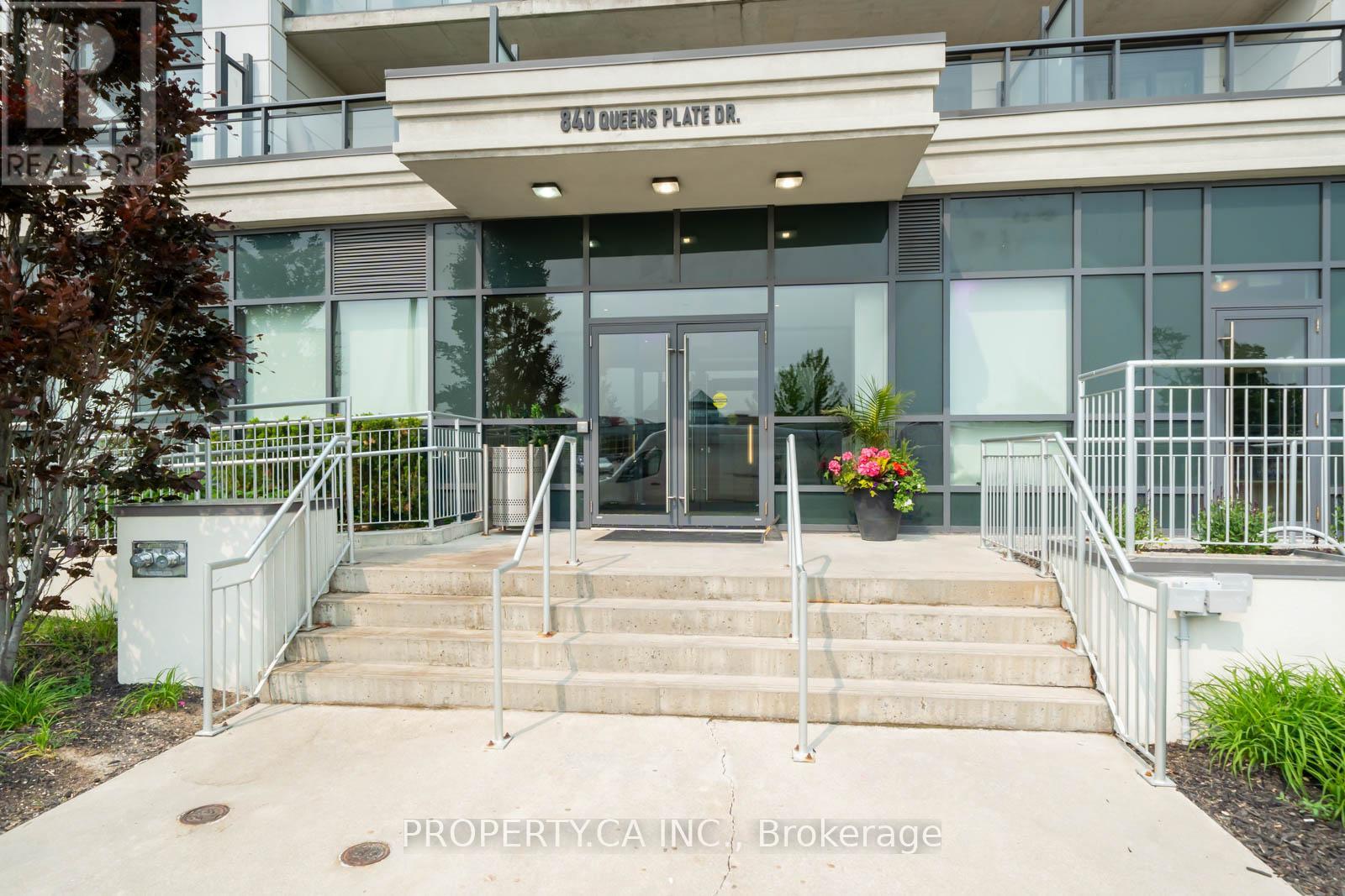 704 - 840 Queens Plate Drive, Toronto, Ontario  M9W 0E7 - Photo 24 - W12200143