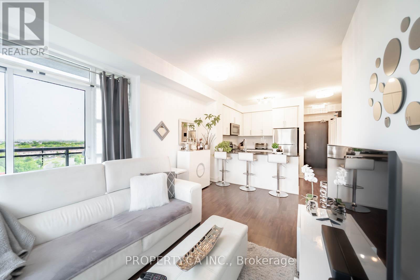 704 - 840 Queens Plate Drive, Toronto, Ontario  M9W 0E7 - Photo 8 - W12200143