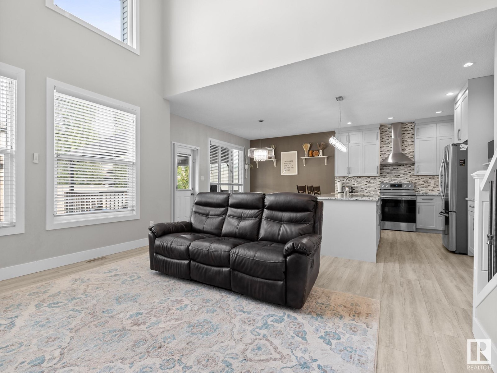 17216 60 St Nw, Edmonton, Alberta  T5Y 3W3 - Photo 5 - E4440647