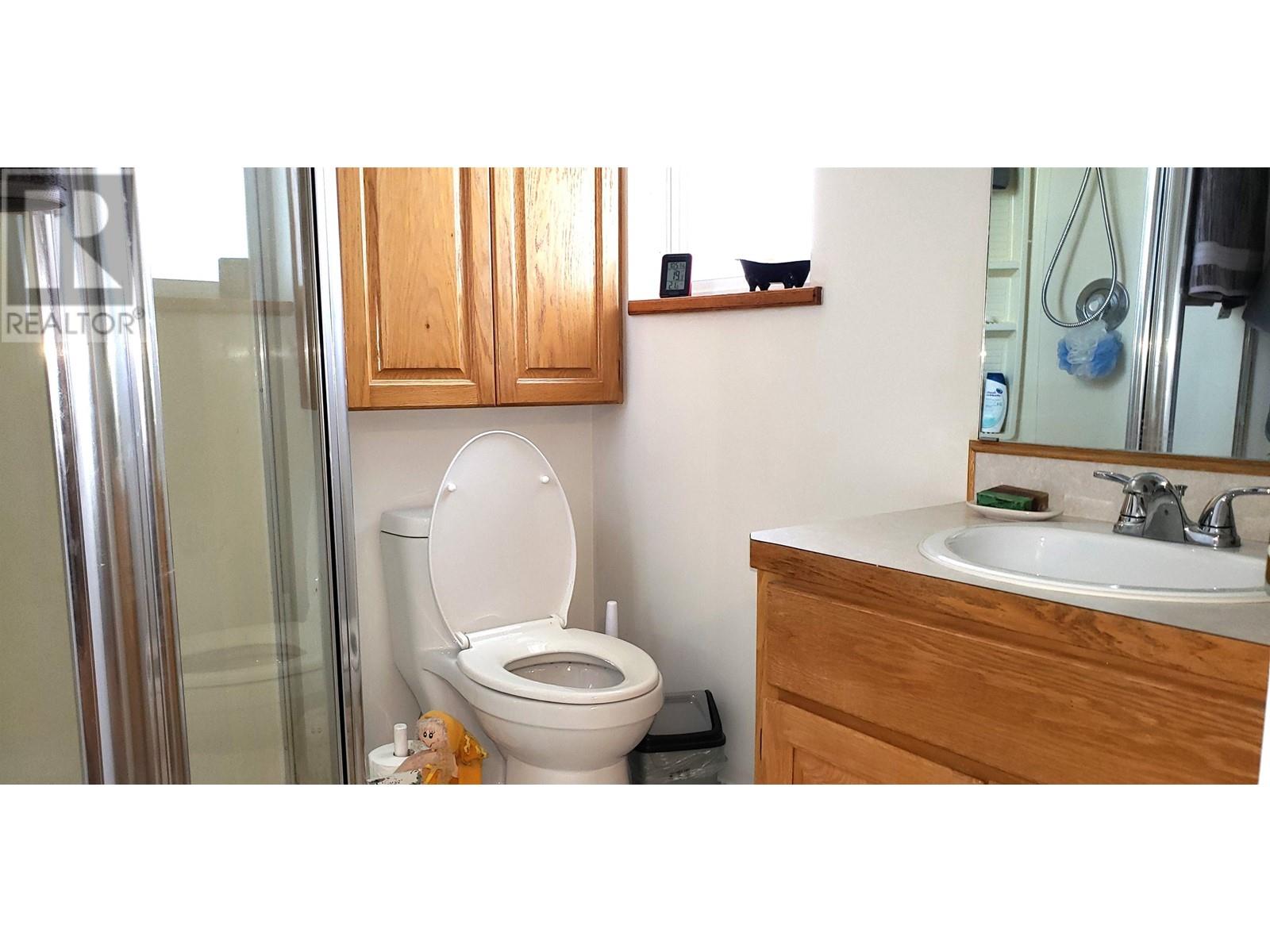 7036 93 Mile Frontage Road, 100 Mile House, British Columbia  V0K 2E2 - Photo 16 - R3012050