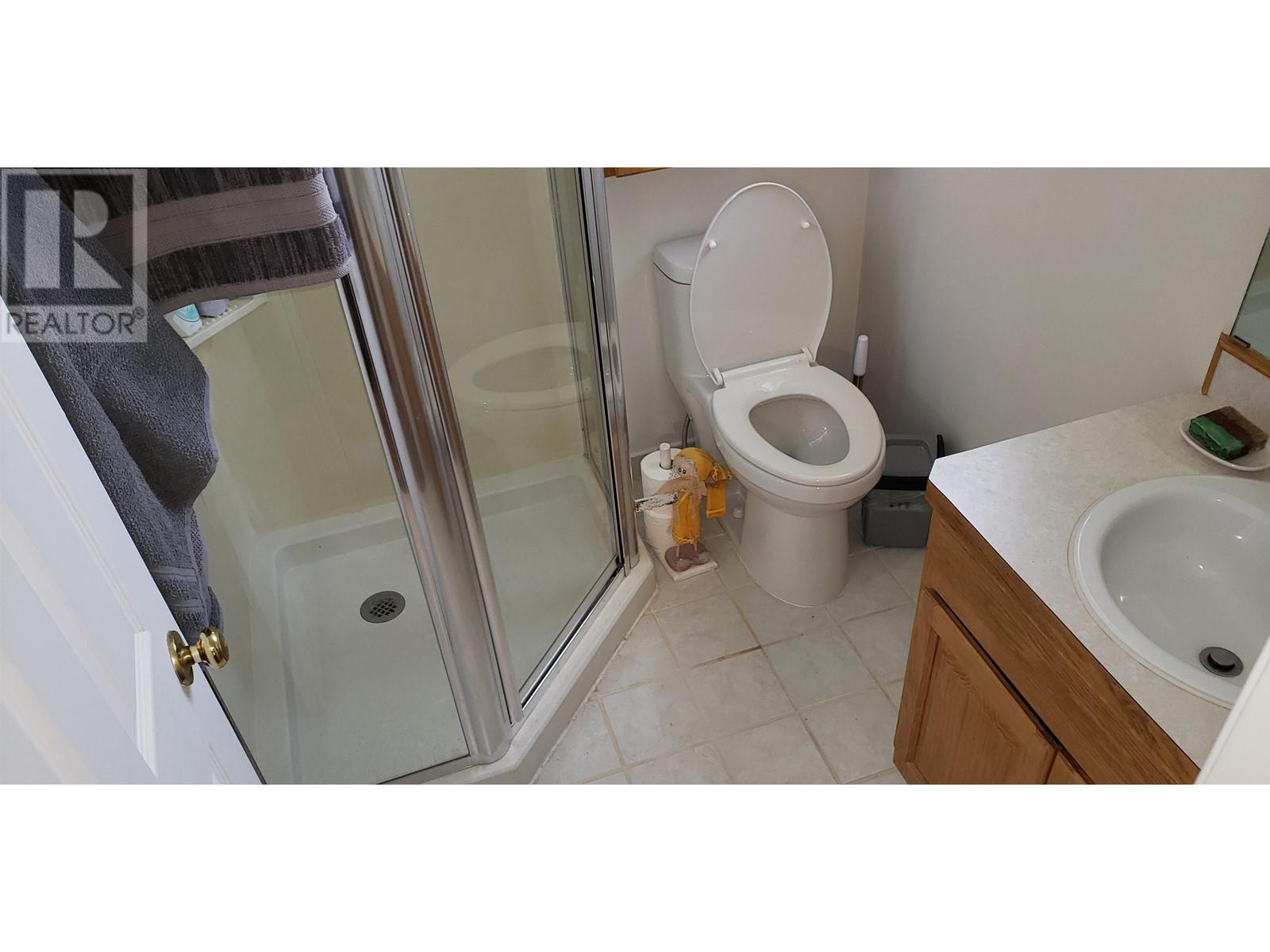 7036 93 Mile Frontage Road, 100 Mile House, British Columbia  V0K 2E2 - Photo 19 - R3012050