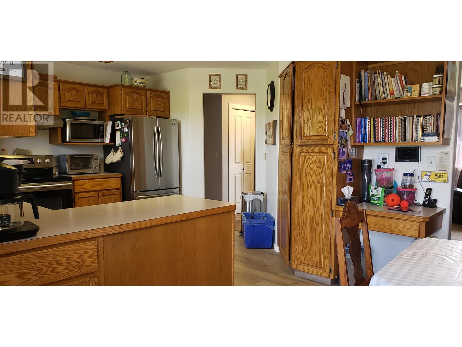 7036 93 Mile Frontage Road, 100 Mile House, British Columbia  V0K 2E2 - Photo 8 - R3012050