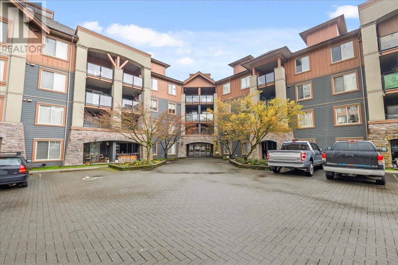 3220 240 Sherbrooke Street, New Westminster, British Columbia  V3L 3M2 - Photo 3 - R3012022
