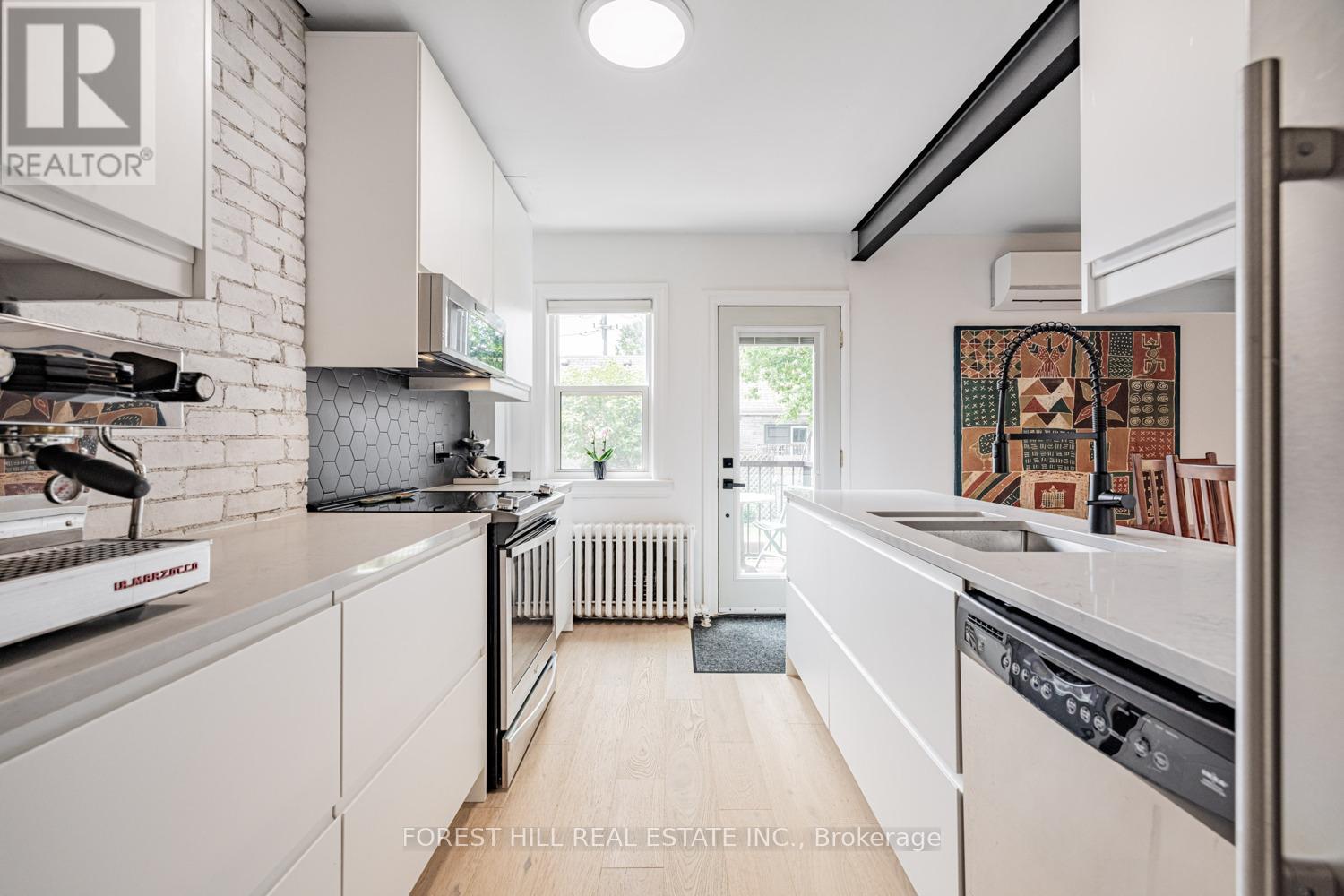 554 Atlas Avenue, Toronto, Ontario  M6C 3R6 - Photo 15 - C12200179