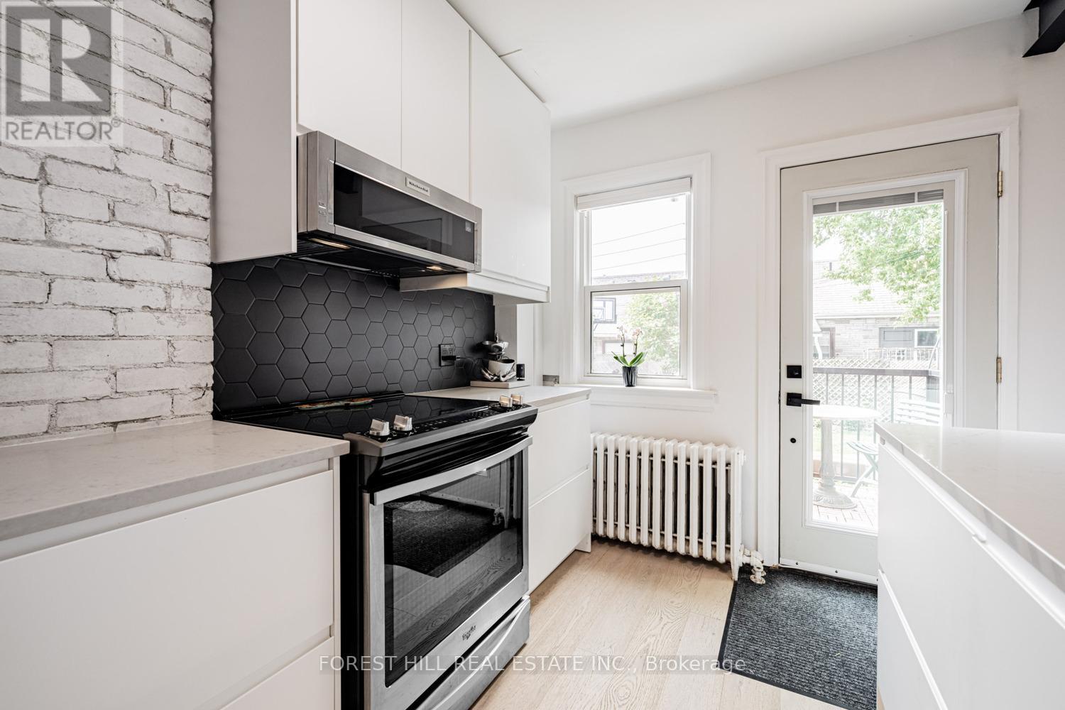 554 Atlas Avenue, Toronto (Humewood-Cedarvale), Ontario  M6C 3R6 - Photo 16 - C12200179