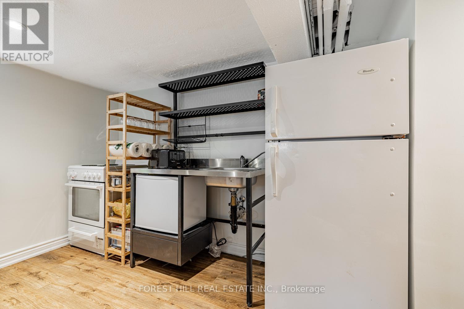 554 Atlas Avenue, Toronto, Ontario  M6C 3R6 - Photo 26 - C12200179