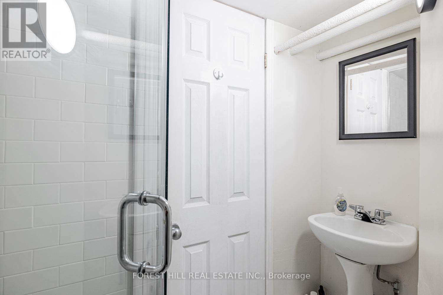 554 Atlas Avenue, Toronto, Ontario  M6C 3R6 - Photo 28 - C12200179