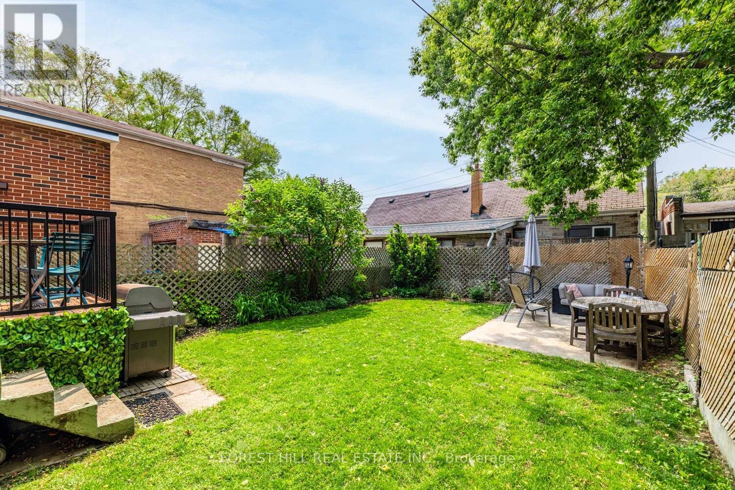 554 Atlas Avenue, Toronto, Ontario  M6C 3R6 - Photo 30 - C12200179