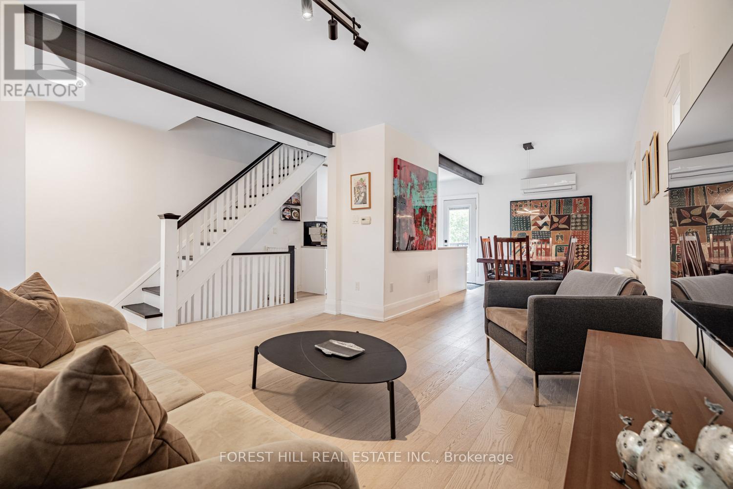 554 Atlas Avenue, Toronto, Ontario  M6C 3R6 - Photo 9 - C12200179
