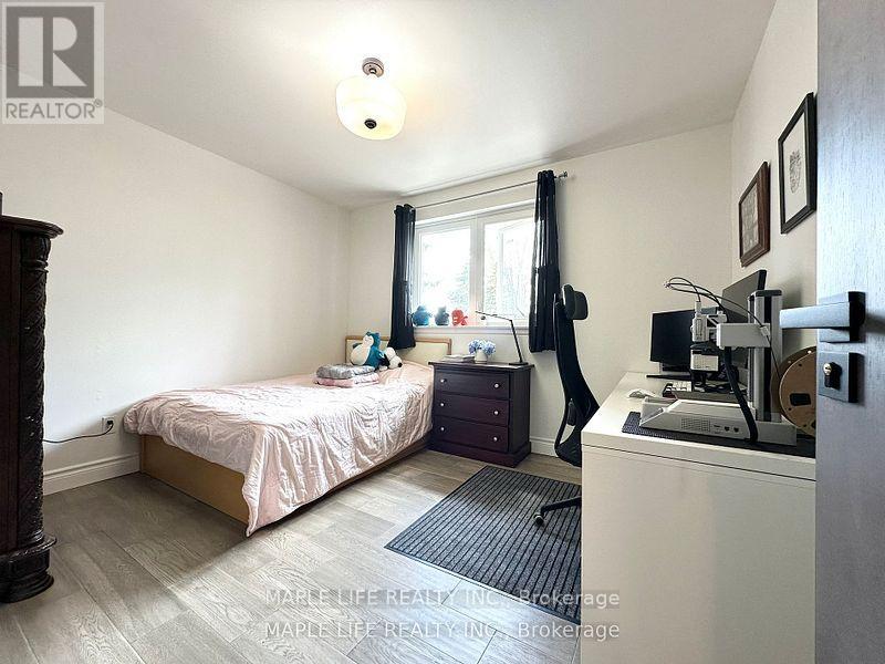 92 Rameau Drive, Toronto, Ontario  M2H 1T9 - Photo 17 - C12200181