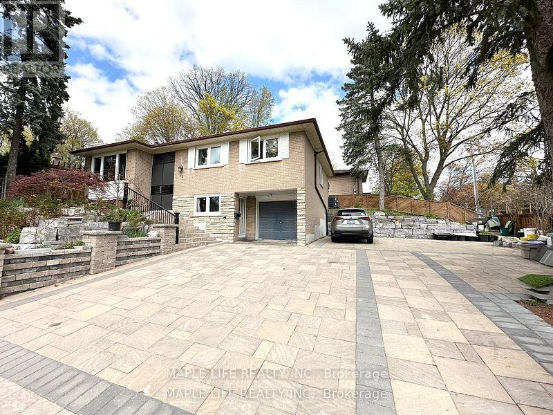 92 Rameau Drive, Toronto (Hillcrest Village), Ontario  M2H 1T9 - Photo 2 - C12200181