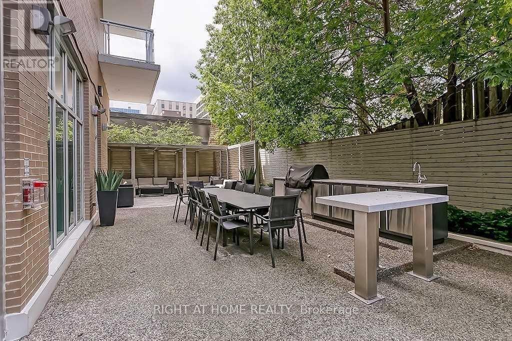1005 - 68 Merton Street, Toronto, Ontario  M4S 1A1 - Photo 16 - C12200224