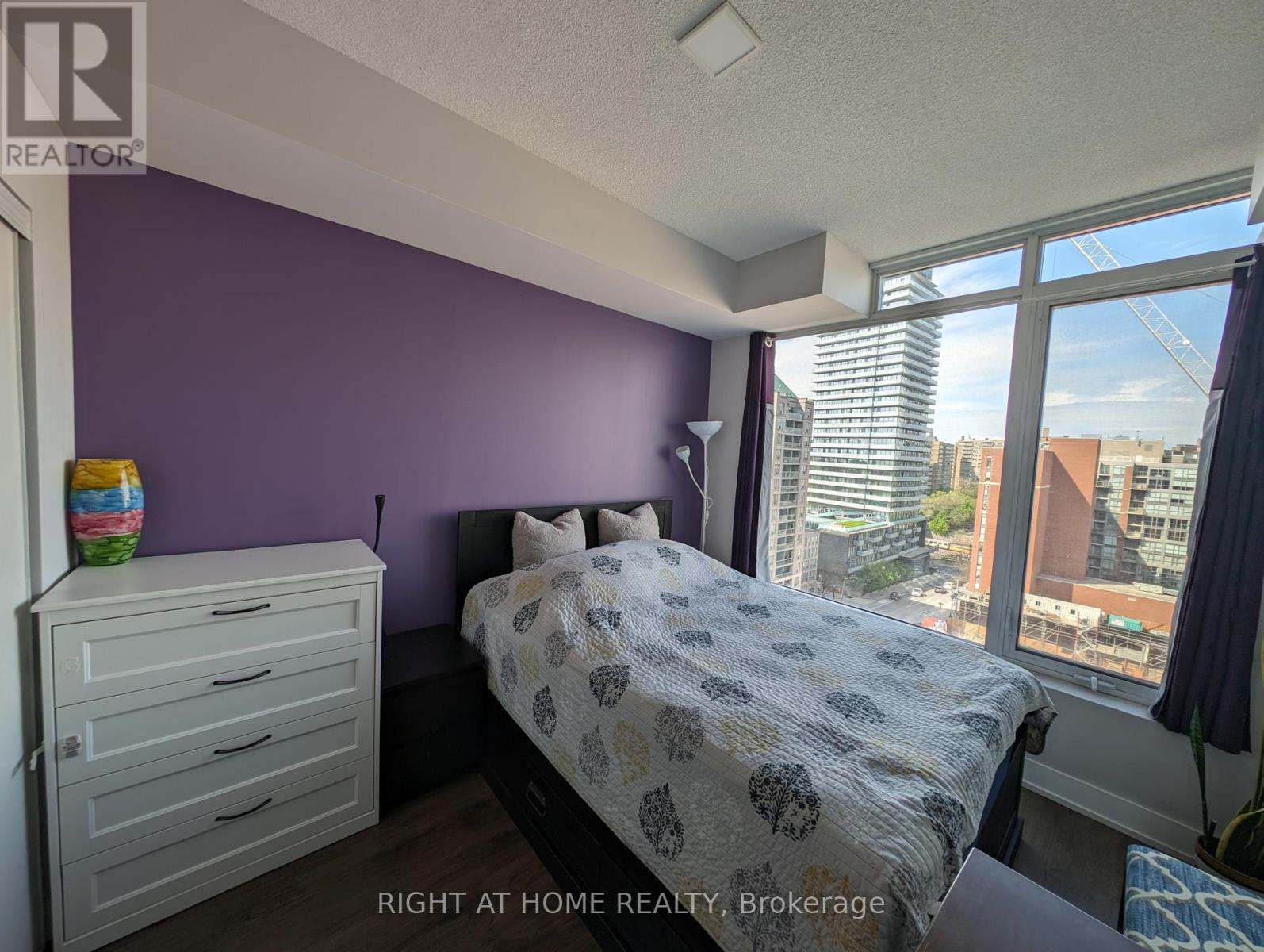 1005 - 68 Merton Street, Toronto, Ontario  M4S 1A1 - Photo 6 - C12200224